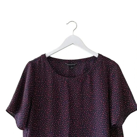 Banana Republic Navy Red Hearts Novelty Print Short Sleeves Crewneck Flowy Light - Picture 3 of 11
